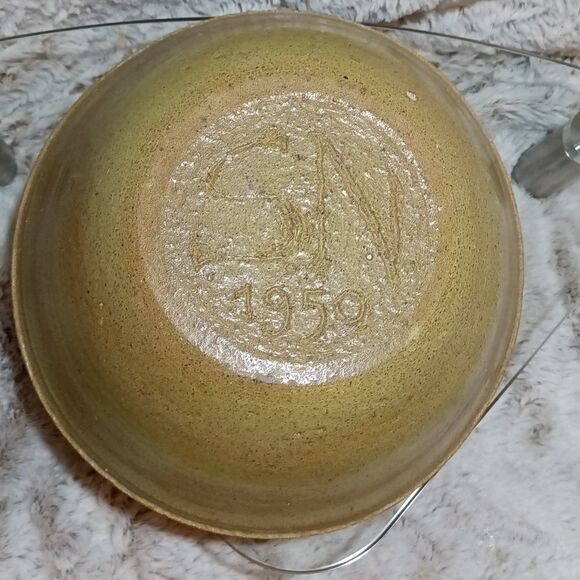 1950 Handmade vintage pottery bowl. Signed - Picture 6 of 8